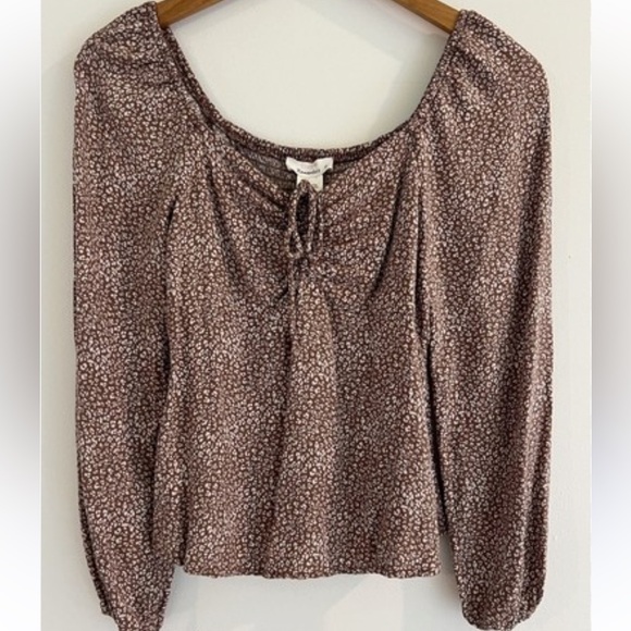 Urban Outfitters Tops - Urban outfitters Floral pink Top
